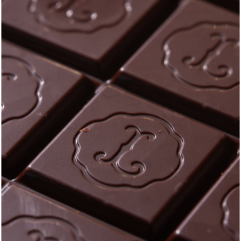 Tavoletta Leone Cioccolato 70% Grezzo al Rhum GR 70